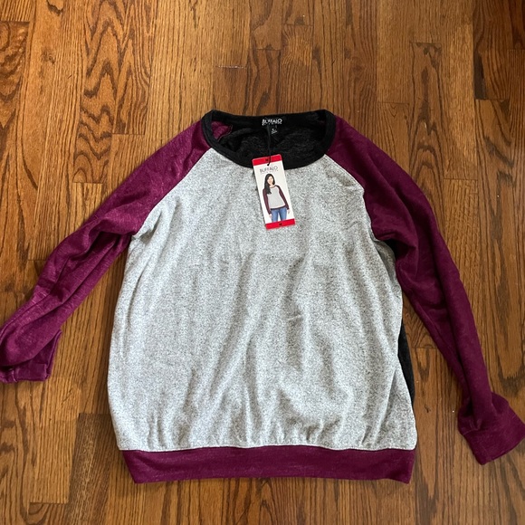 Womens soft cozy buffalo david bitton medium. Burgundy block color - Picture 1 of 5